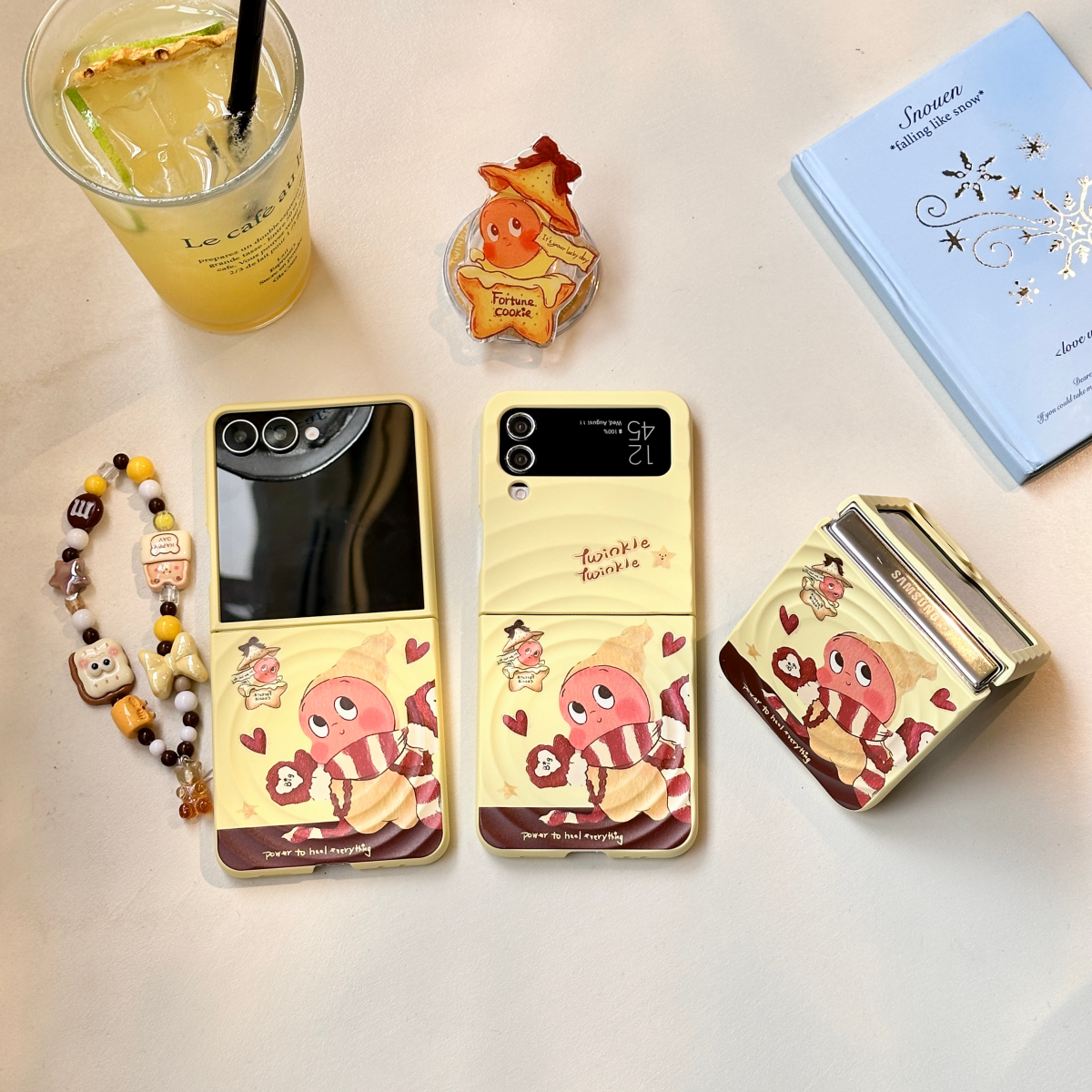 可爱趣味红围巾星星人磁吸支架适用三星zflip7/6/5手机壳折叠屏华为Pura X保护套Pockets/2小米flip荣耀vflip