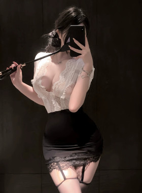 ‘少妇感’性感约会蕾丝秘书制服