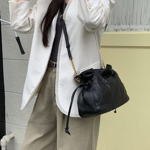 头层羊皮腋下包福袋链条包托特包水桶包时尚通勤单肩斜挎包女