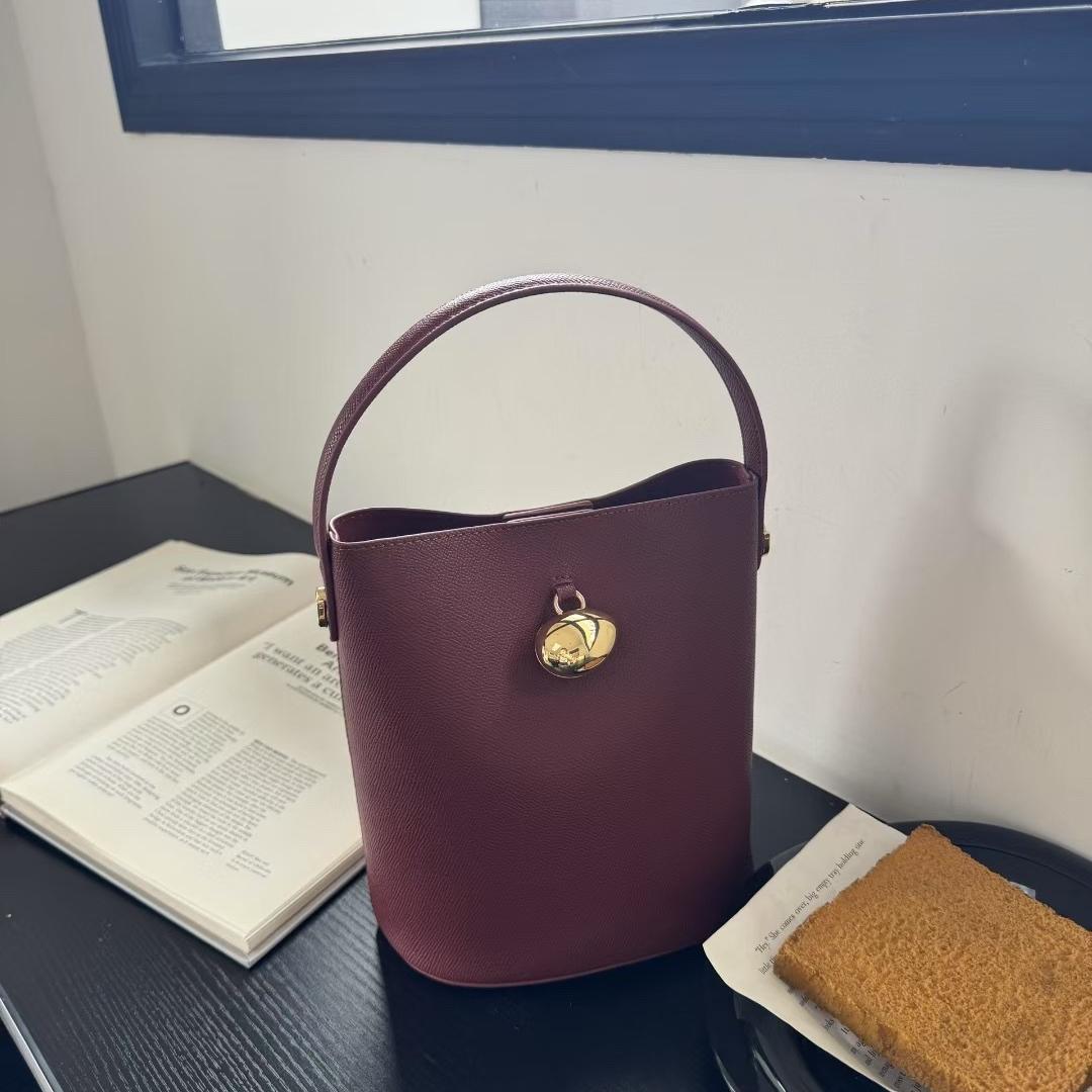 2025新款水桶包真皮高级感包包夏季时尚通勤手提包单肩斜挎女包