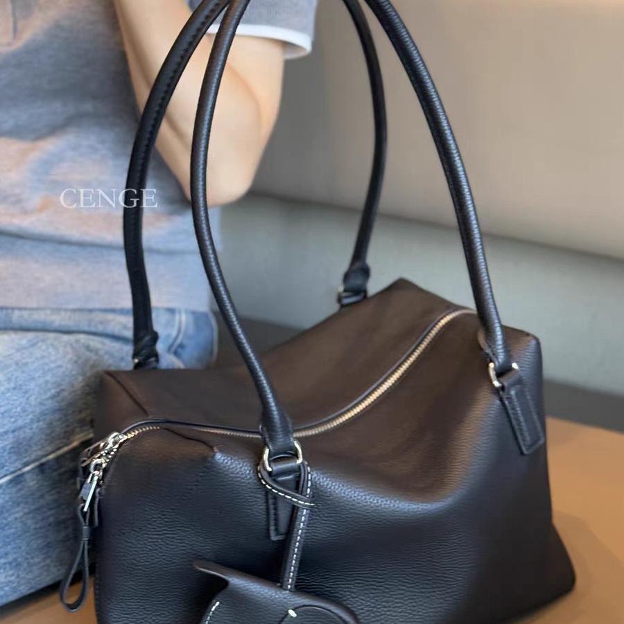 2025新款头层牛皮单肩腋下包高级感通勤包大容量枕头包手提包女包