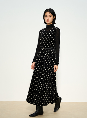 张小某 波点连衣裙女春季2026新款系带长款无袖a字百褶裙子 L2206