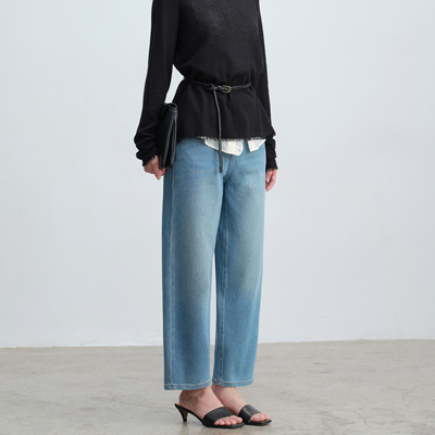 张小某蓝色牛仔裤女春季2026