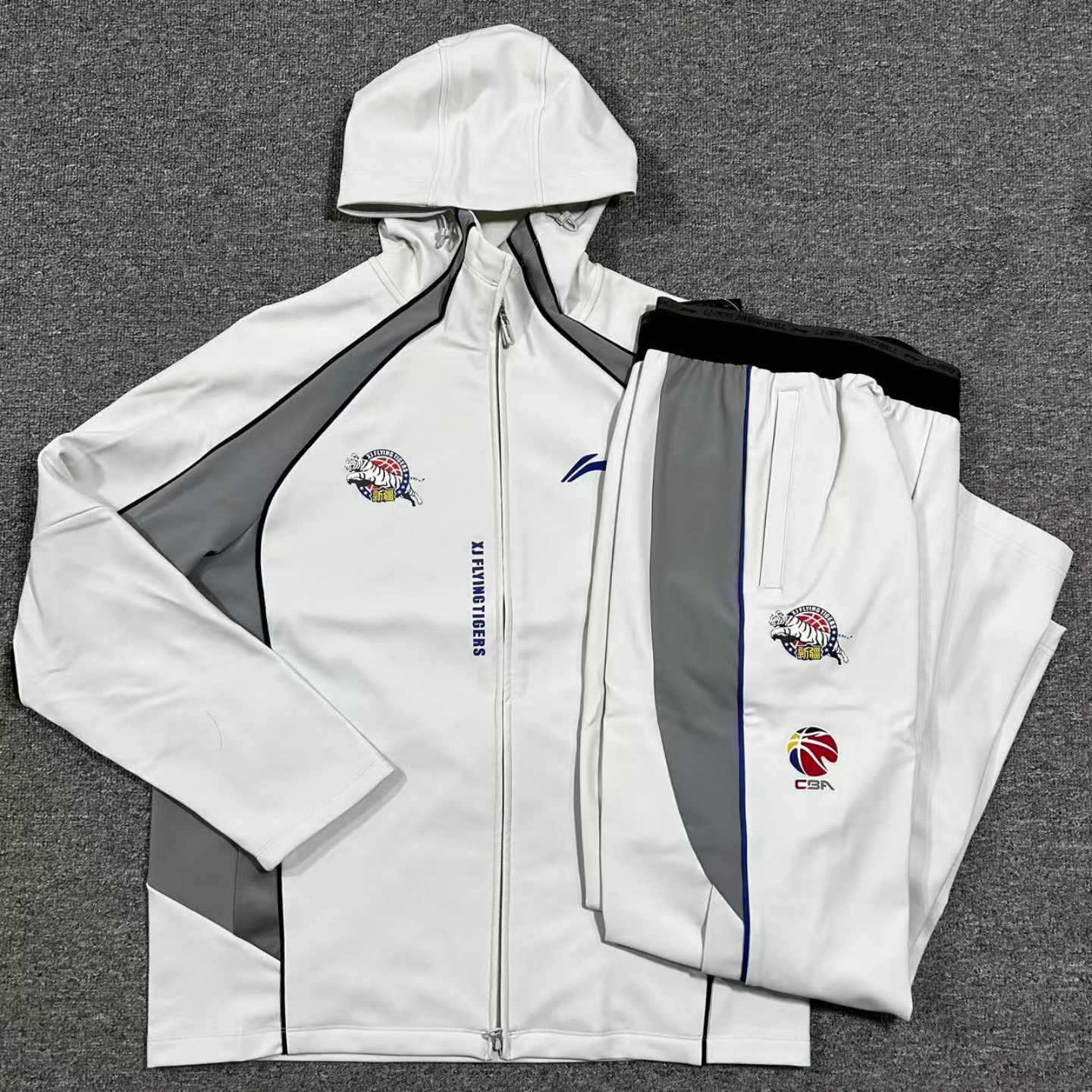 李宁CBA男篮球运动出场排扣套装