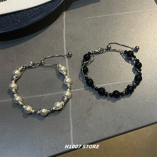黑白串珠抽拉绳珍珠链条女手链男款嘻哈风小众设计感手串手腕饰品