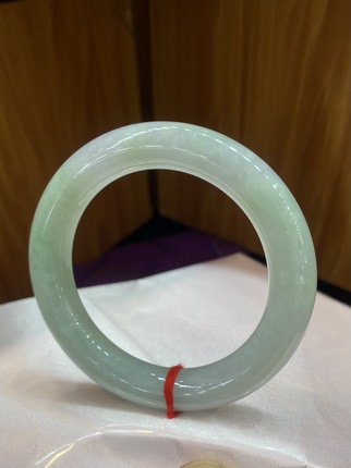 大口径糯种豆绿胖圆条天然缅甸翡翠手镯正品女款口径59.5mm贵妇款
