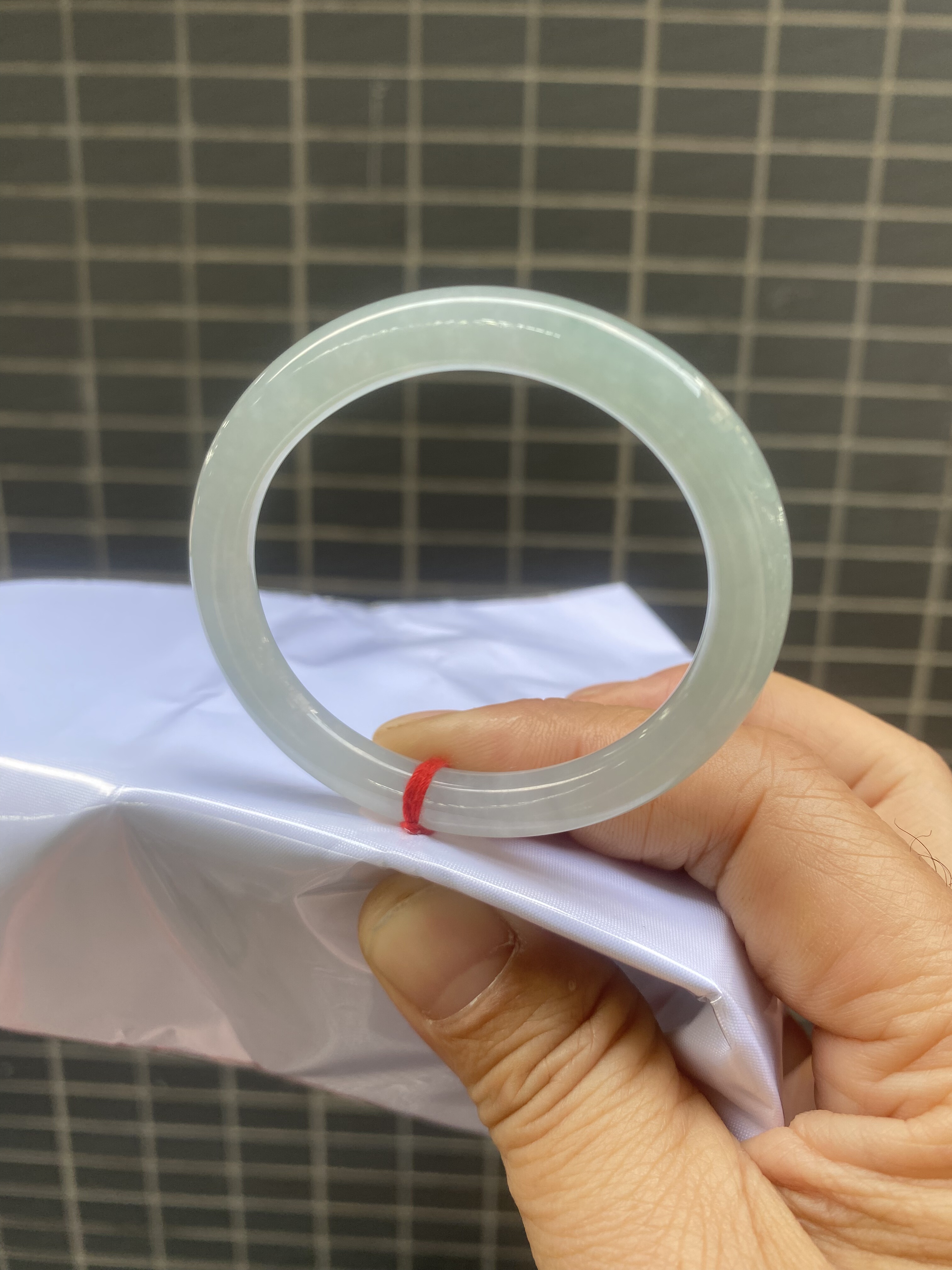 冰晴种天然缅甸翡翠圆条贵妃玉石手镯正品旺夫镯口径55.6mm