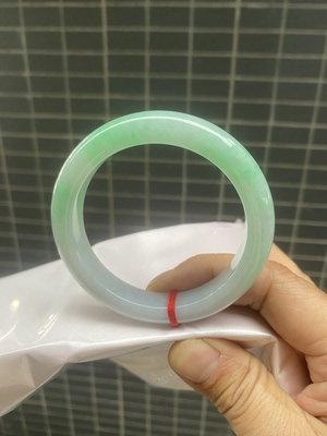 冰糯种阳绿缅甸天然翡翠玉A货手镯正品口径58.2mm玉镯女