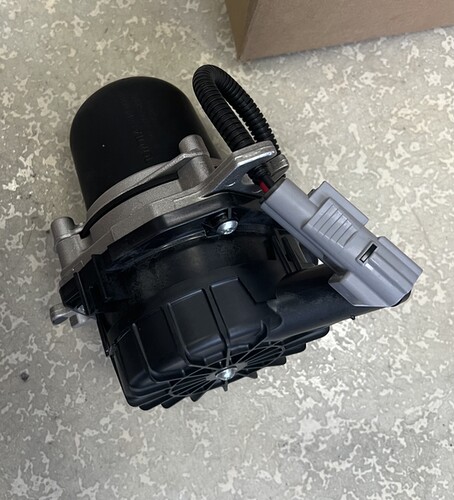 适用于丰田兰德酷路泽LC200空气泵二次循环泵原装