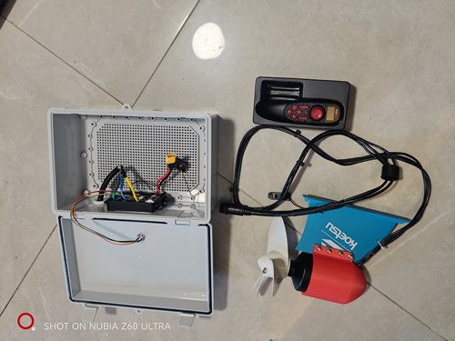 DIY水下推进器升级防水箱