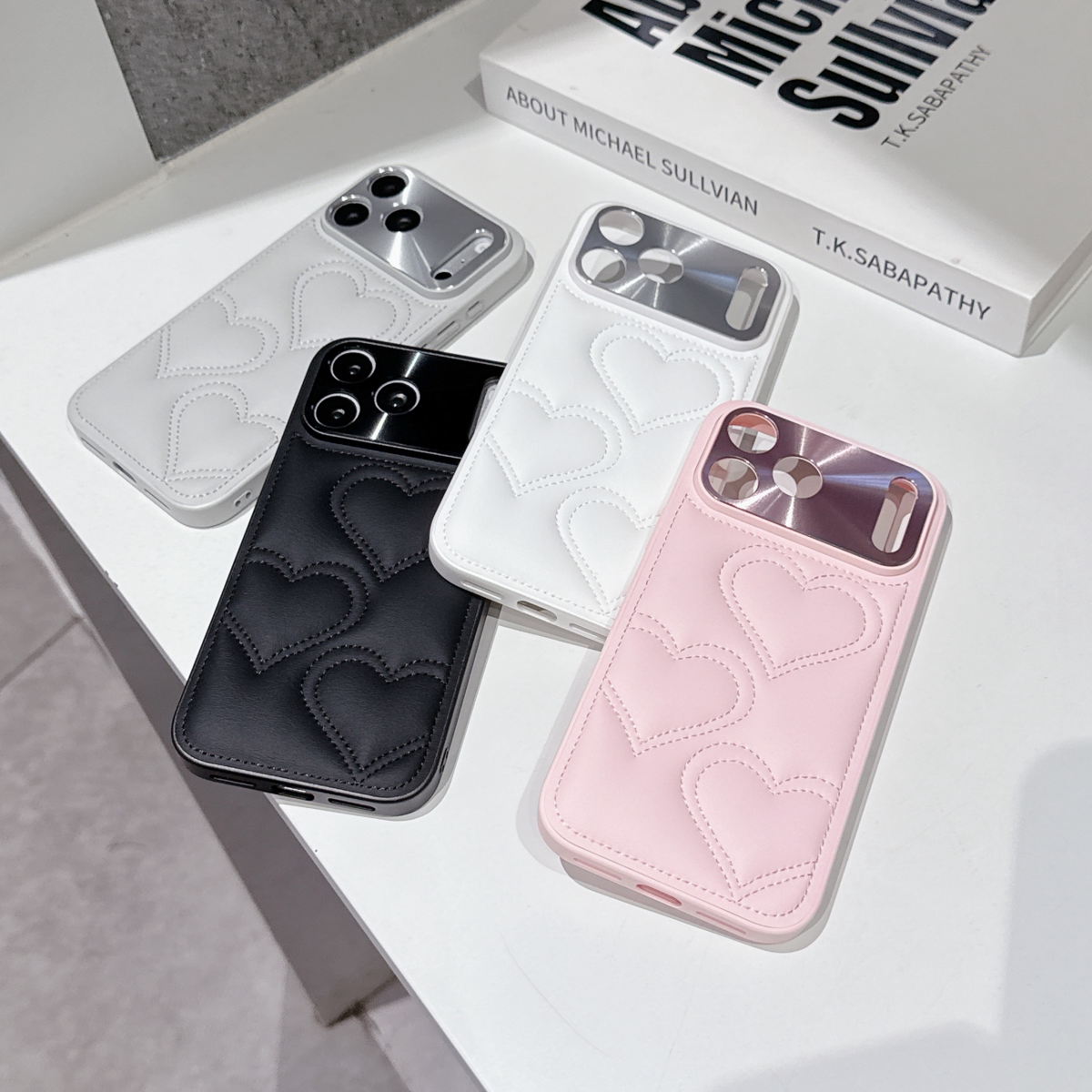 小香风爱心适用于苹果iphone17皮纹15Pro亲肤手感金属镜