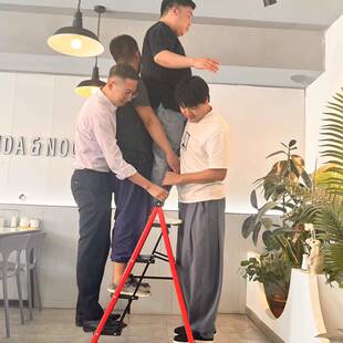 子梯家用人字梯折叠室加厚楼梯轻梯子家用便功能登多高爬内梯伸缩