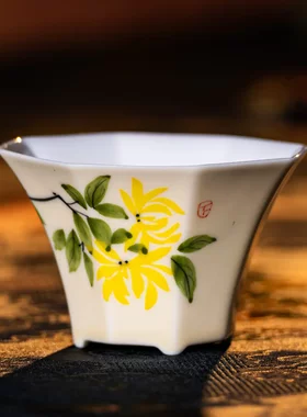 西泠黄丁辅之菊花宣纸小八方杯
