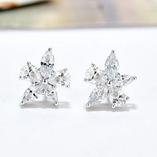 S925纯银镀白金仿真钻石耳钉女设计感小花朵耳饰轻奢气质耳环新款