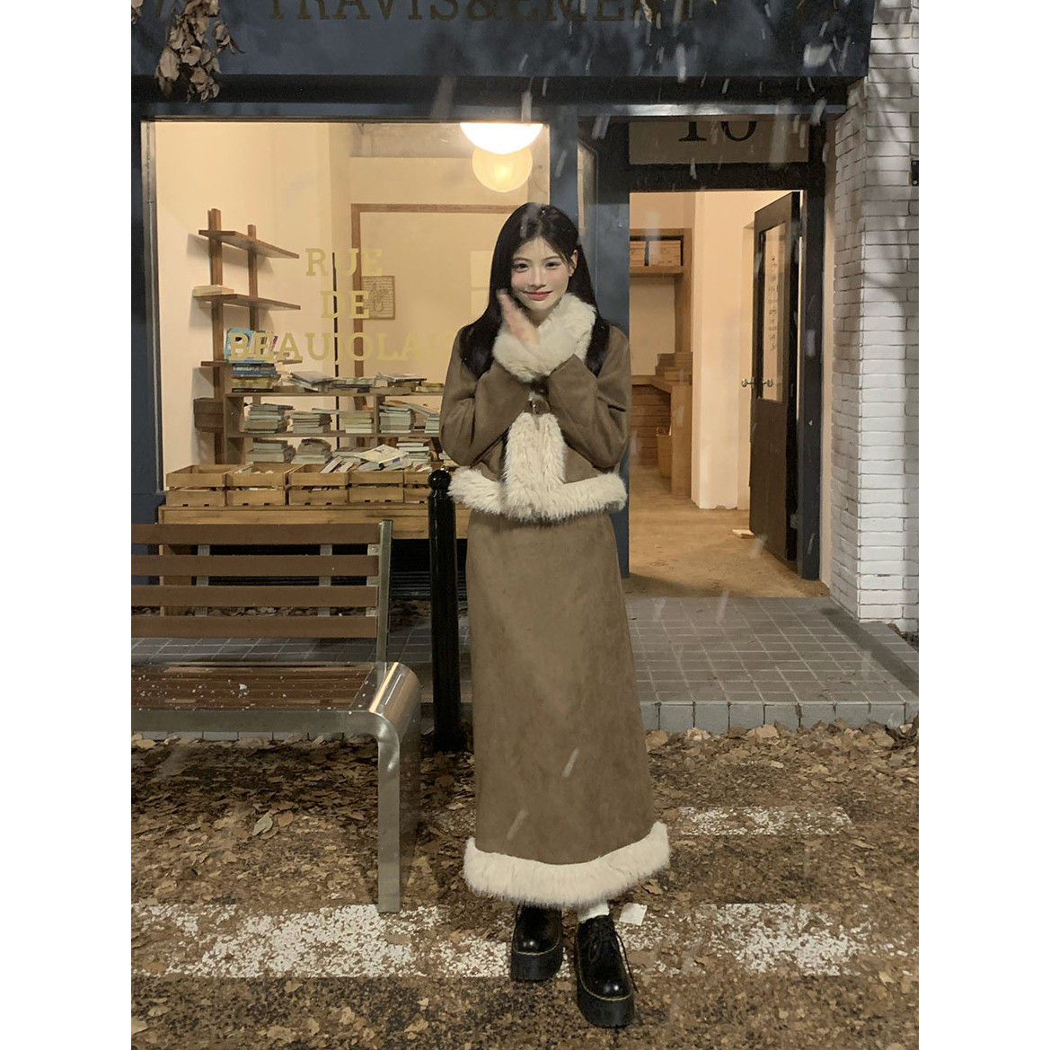 七颗虾滑桃桃芝士鹿皮绒夹棉毛毛冬季厚粉色外套半身长裙套装