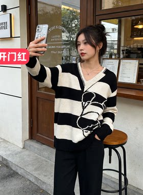 IBUD伊布家冬季撞色V领显瘦毛衣