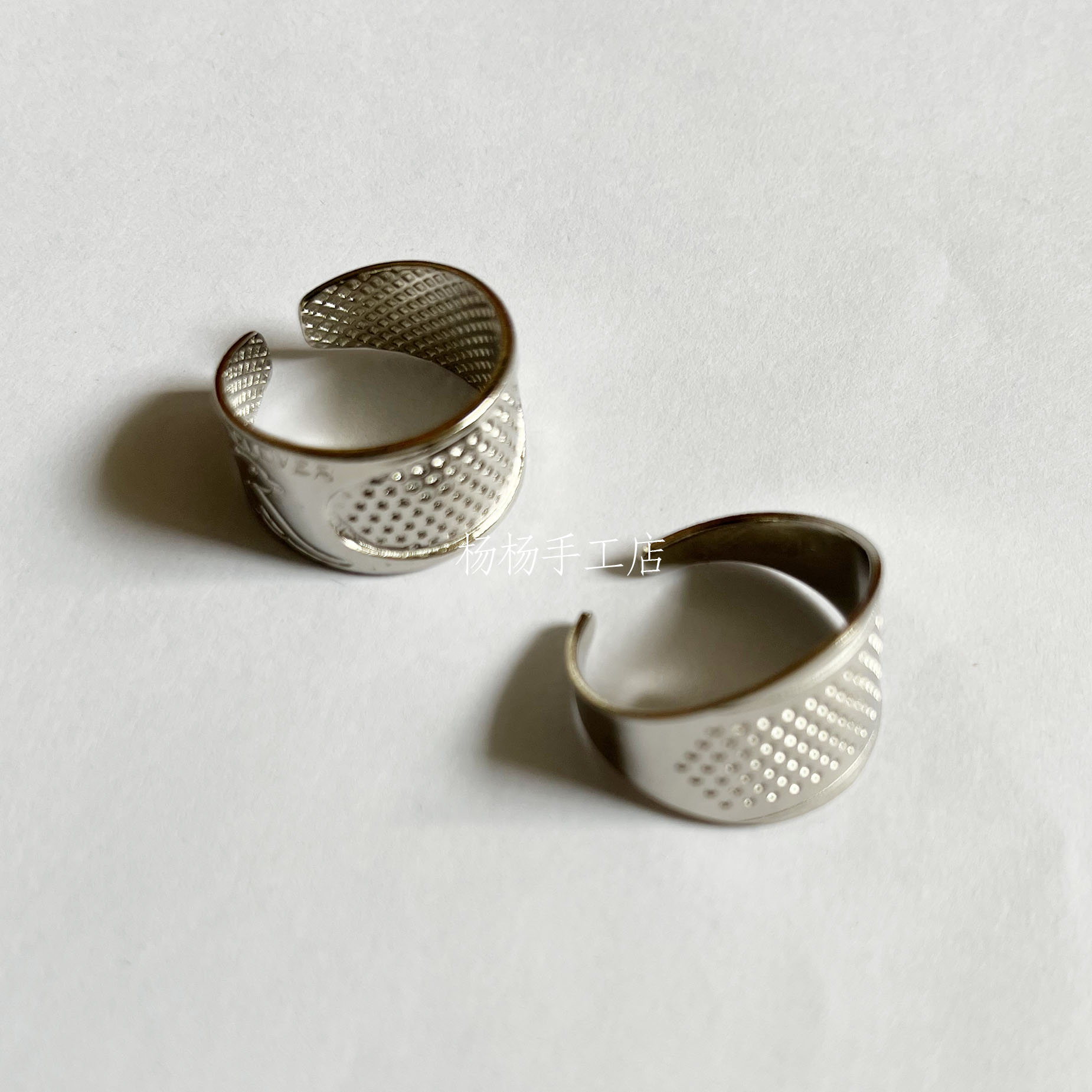 日本缝纫用半圆金属顶针Clover