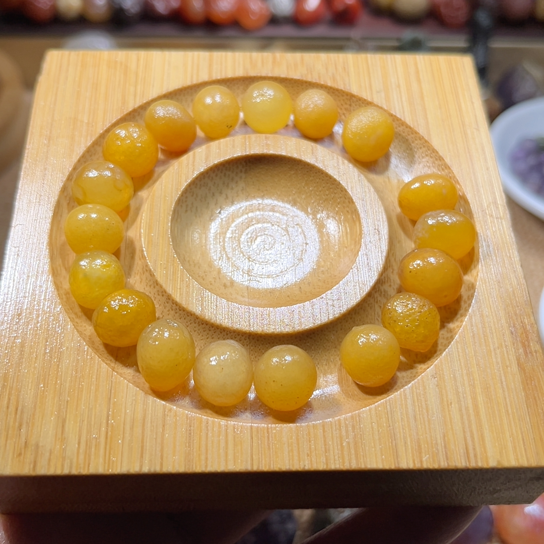 鸡油黄手串