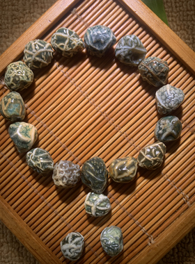 高品青铜皮花脉，对孔尺寸1.2，珠子油润，花色超美！
