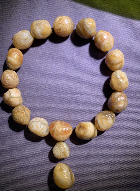 早期老血脉对孔尺寸1.2，珠子油润饱满！