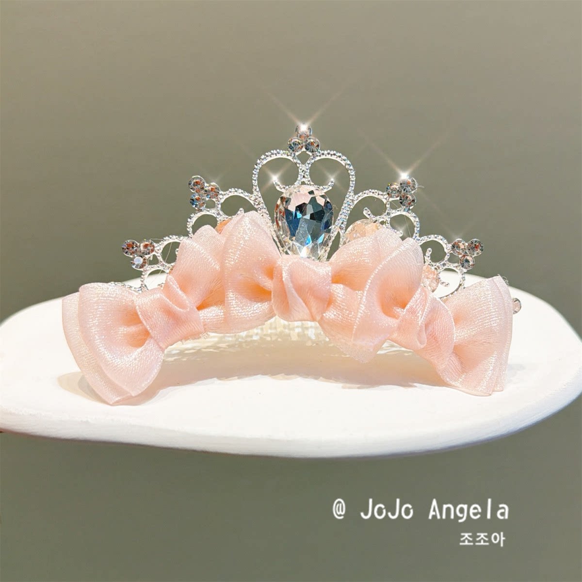 JoJo儿童发饰高级感红丝绒皇冠头饰公主插梳女童表演生日新年发夹