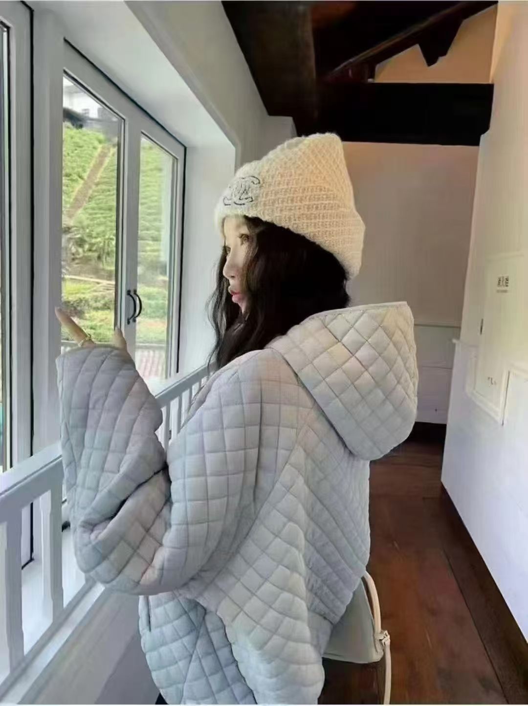 25013秋冬小菱格轻薄连帽羽绒服宽松潮流重工小香风