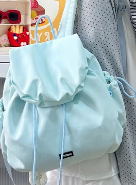 小众2026新款时尚百搭双肩包女大容量旅行背包休闲运动包学生书包