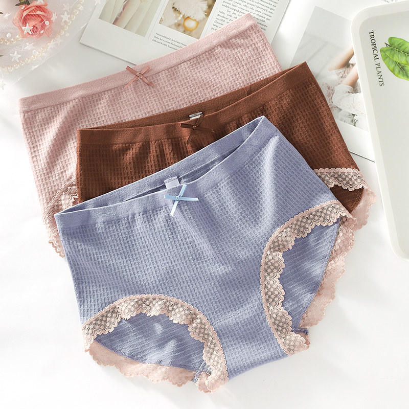 无缝一体蕾丝边包臀弹性好三角裤