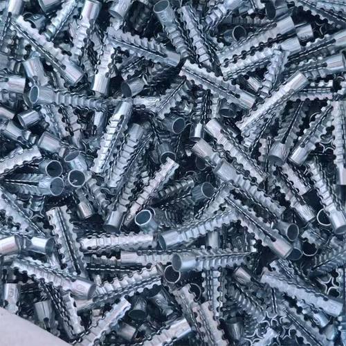 金属铁膨胀管代替塑料胶塞锯齿