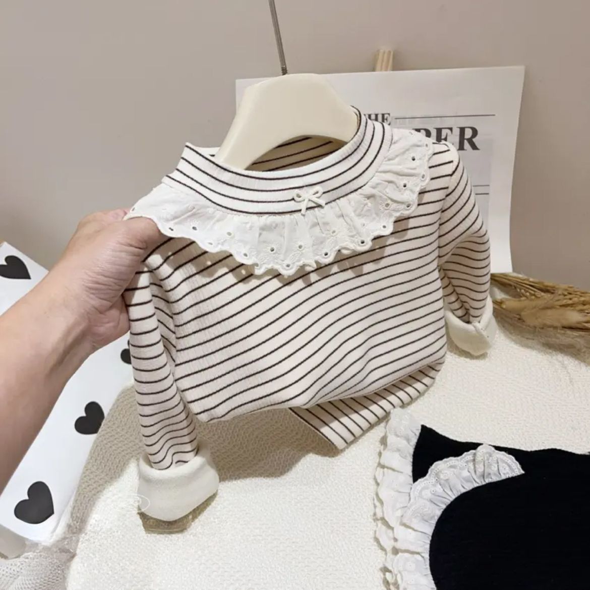 女童打底衫儿童洋气秋冬条纹宝宝蕾丝领T恤保暖长袖加厚上衣
