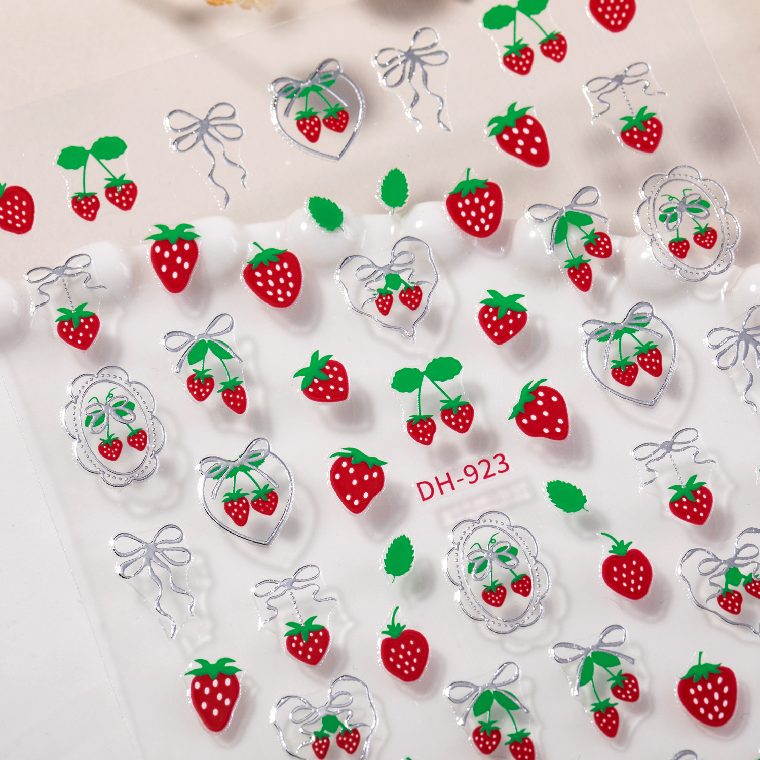 美甲贴纸5D立体浮雕百搭小甜美指甲清新草莓简约水果饰品樱桃平面