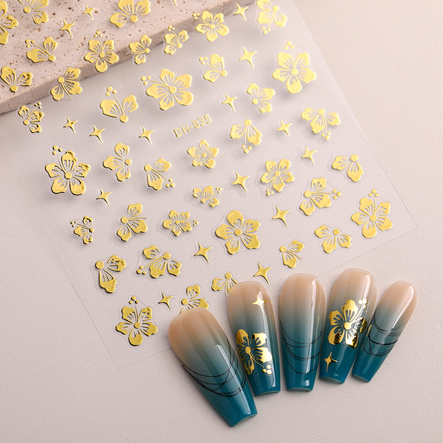 美甲贴纸繁花与指甲装饰品金粉平面贴花瓣鎏金网红背胶双色国潮风,彩妆/香水/美妆工具,美甲工具,淘宝优惠券,粉丝福利购,淘宝优惠卷
