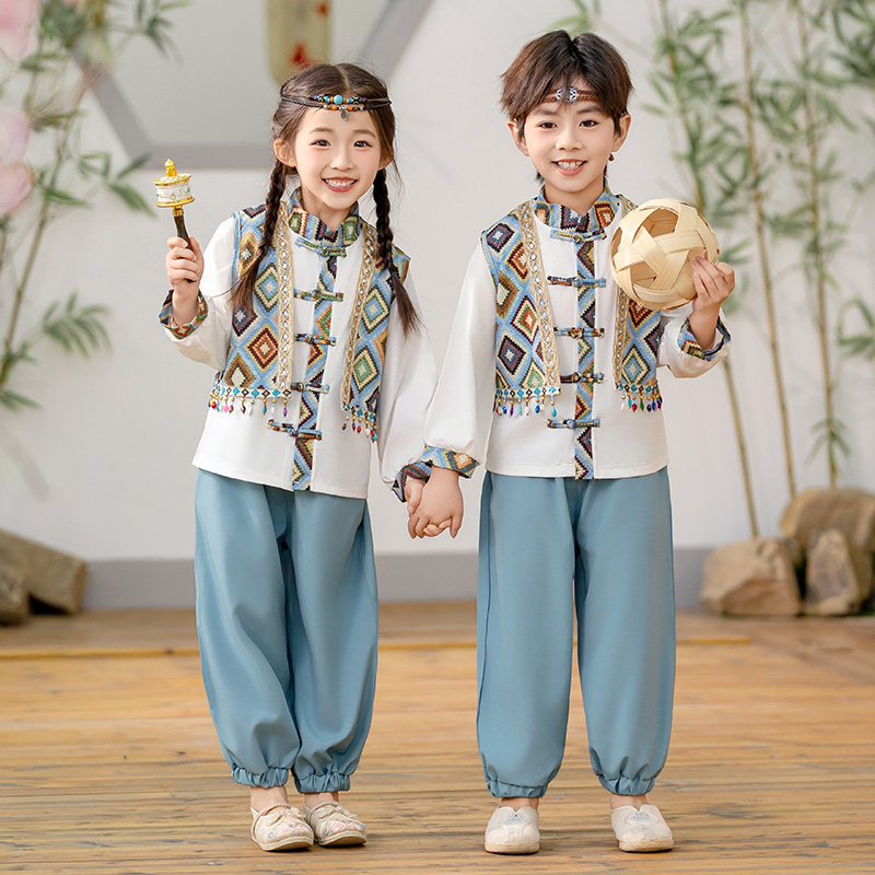 商场同款男女童三月三民族服装