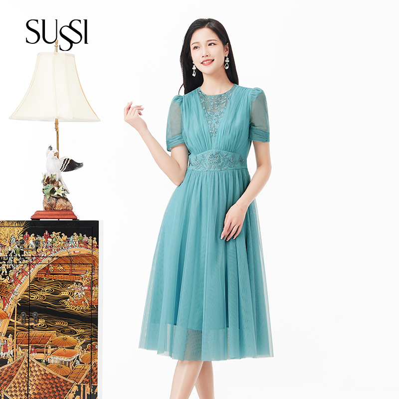 SUSSI/古色收腰连衣裙显瘦