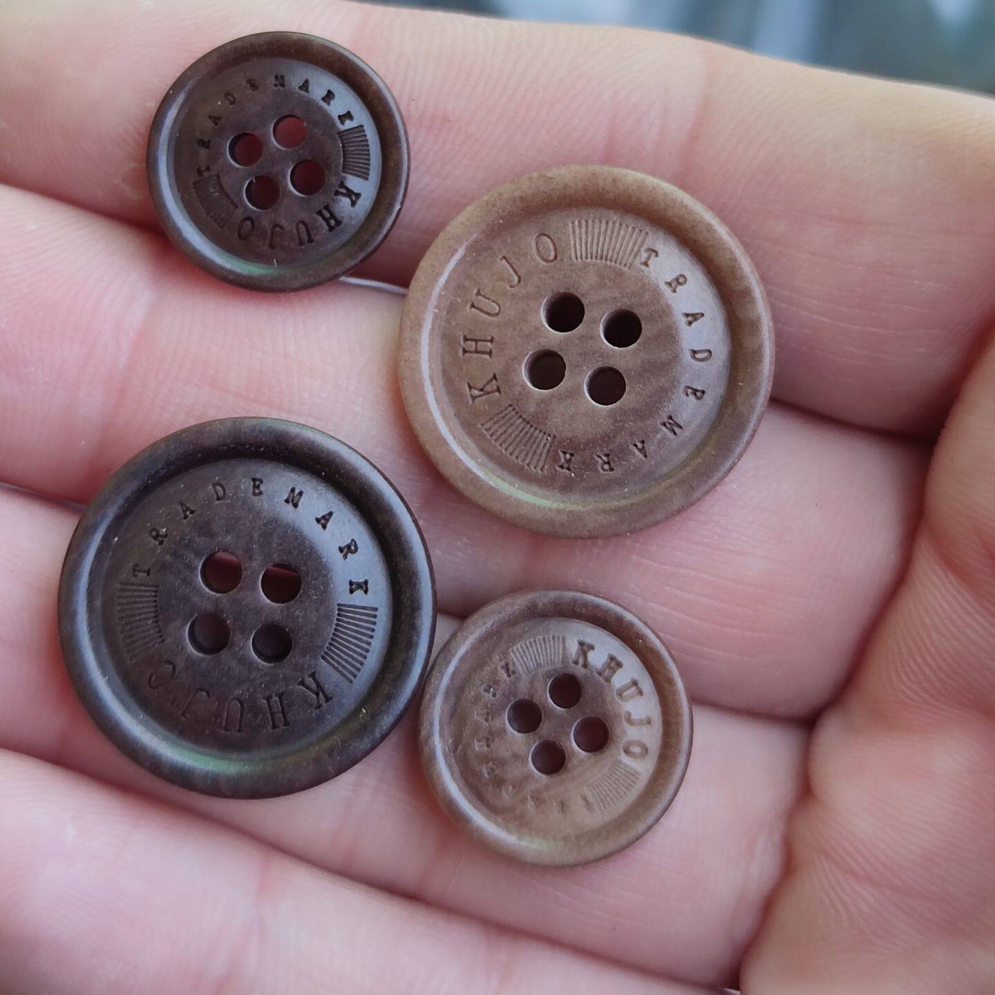 高档浅咖深咖色西装服天然果实纽扣子刻字花纹定制LOGO四眼钮扣