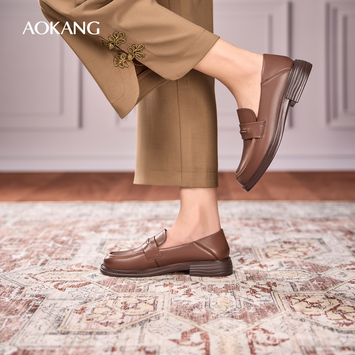 奥康 女鞋2025秋季新款时尚软底乐福鞋舒适一脚蹬防滑单鞋