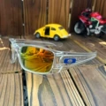 Transparent Frame Red Diaphragm