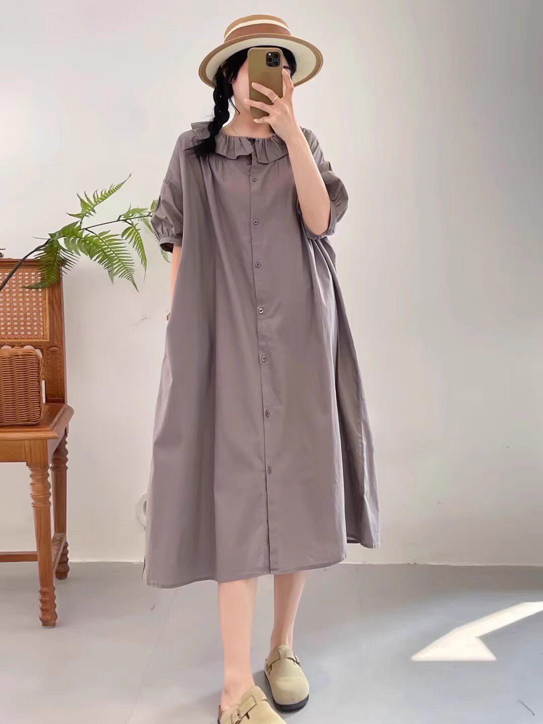 24夏新简约文艺范荷叶领纯色短袖棉质连衣裙前开扣宽松休闲衬衫裙