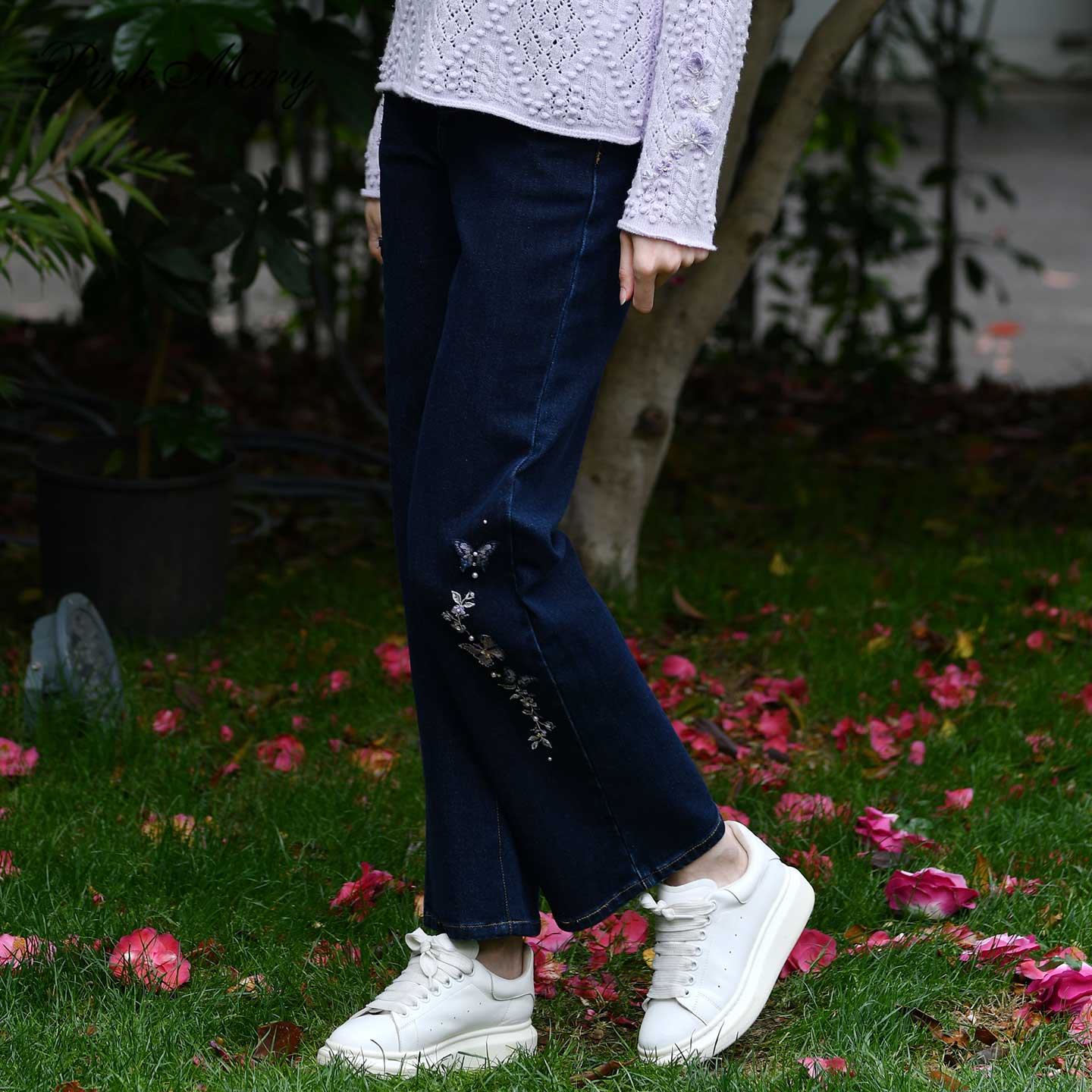 粉红玛琍牛仔裤女2025秋冬新款时尚直筒舒适通勤风裤子PMAOW2005