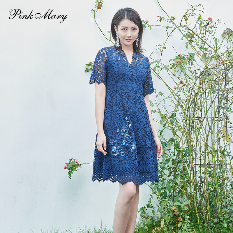 粉红玛丽蕾丝镂空气质修身连衣裙