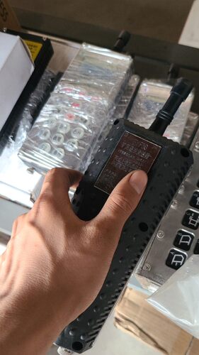 天地上海采掘装备科技有限公司FYF30矿用遥控发送器 V3版本 左右