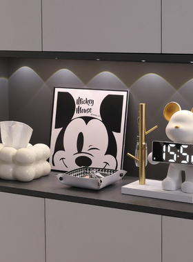 暴力熊时钟摆件高颜值家居饰品