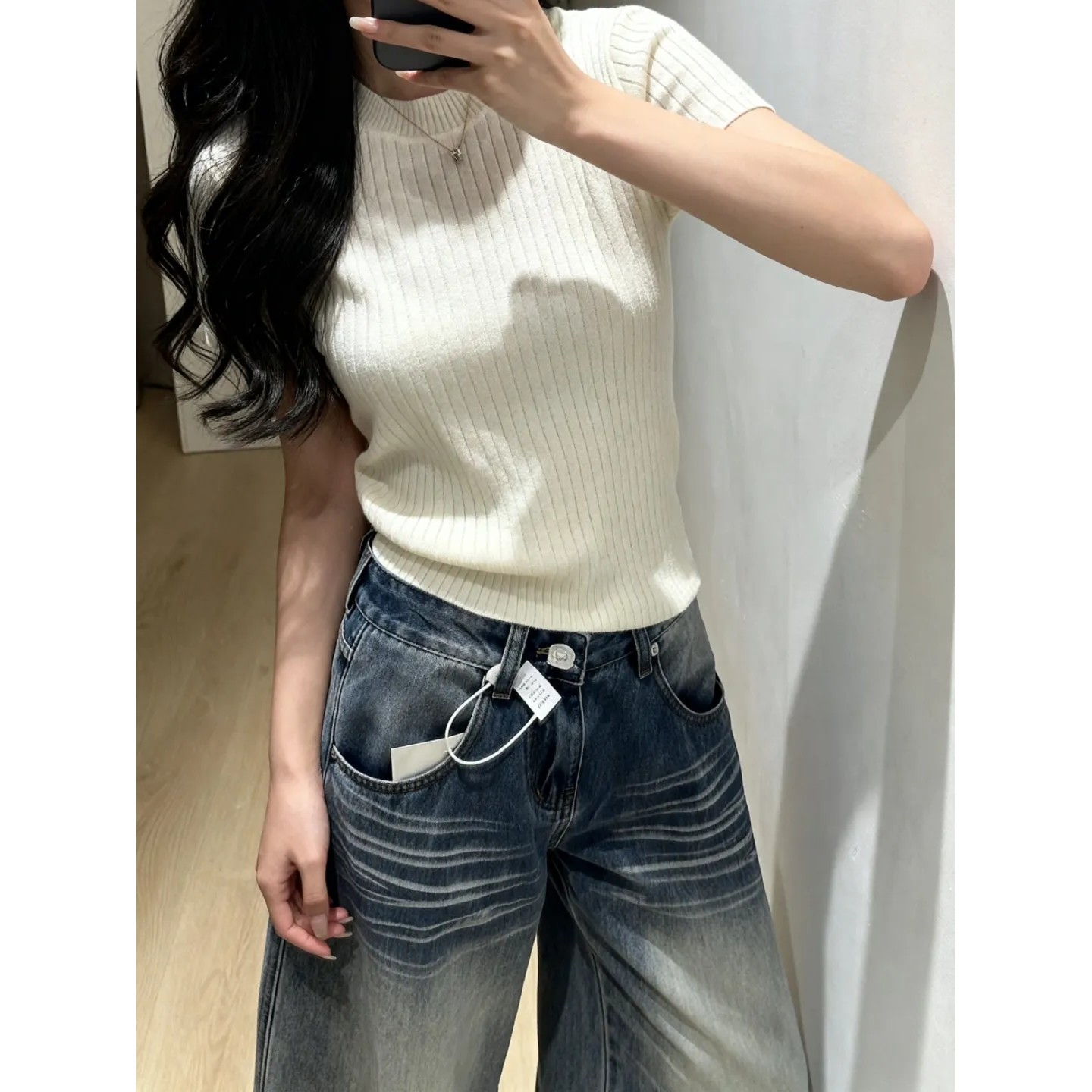 XUYI同款白色显瘦短袖针织衫女