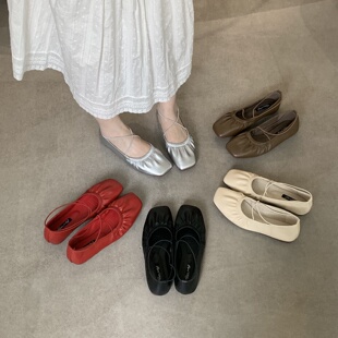 平底晚晚风温柔单鞋女鞋子2026年春秋黑色通勤玛丽珍春季奶奶船鞋