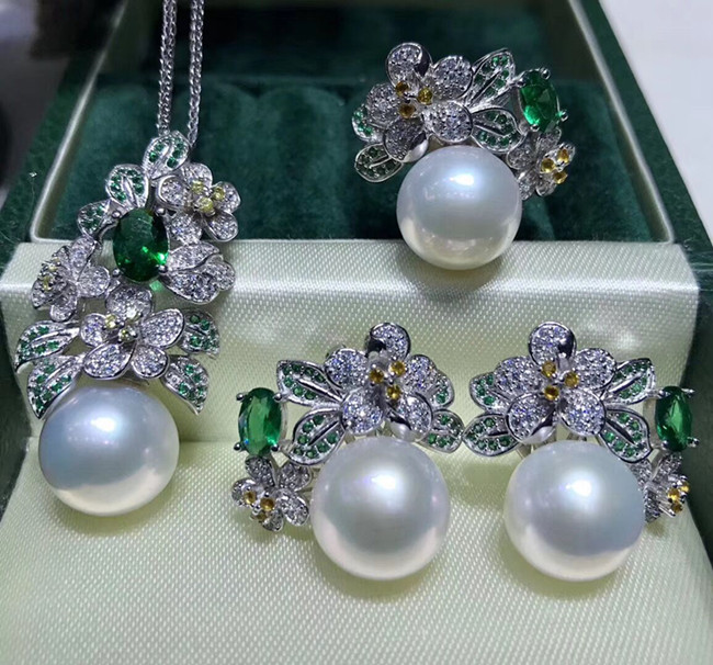 淡水珍珠正圆强光纯银满镶锆石