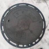球磨铸铁800五防双层重型雨污水井盖大市政保温D400井盖
