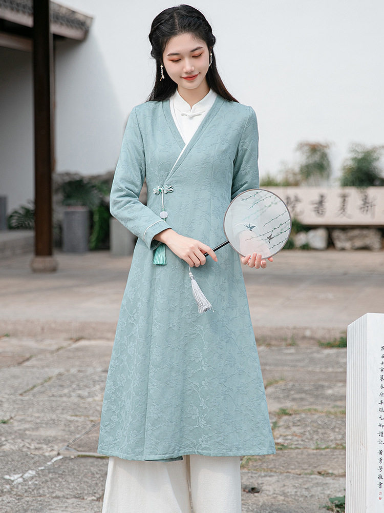 依诺23秋冬新中式改良国风北极绒大衣外套中长袍子棉麻禅意茶服外属于什么档次？