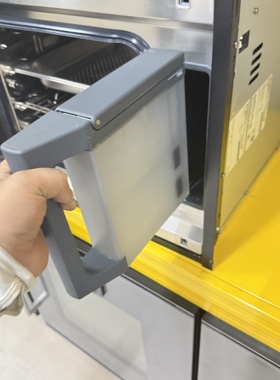 SIEMENS/西门子HB24D553W/557等电蒸箱水壶210高x225宽厚45mm水壶