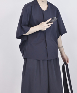 设计感山本日系圆领短袖衬衫女宽松显瘦百搭休闲衬衣2025春夏新款图片