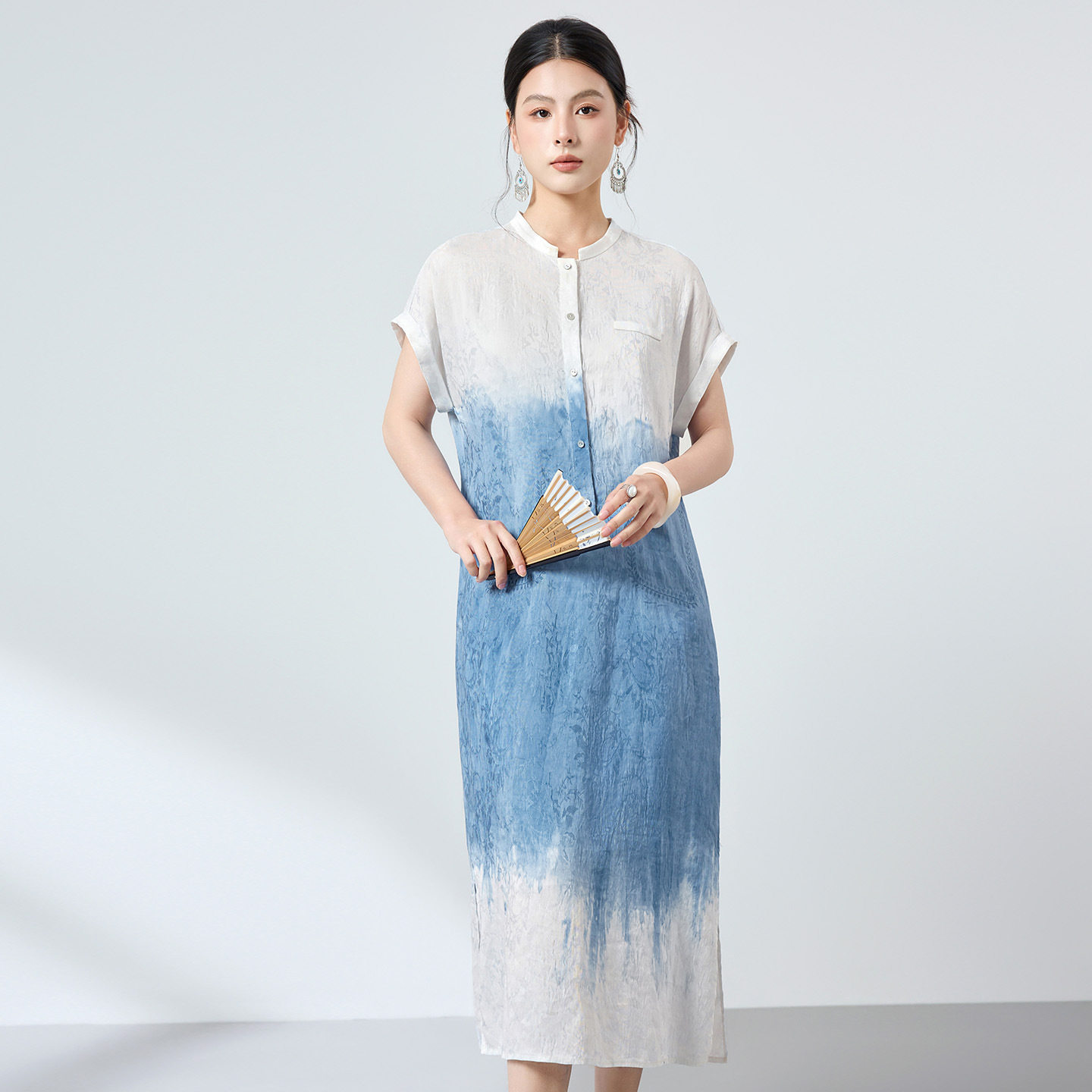 新中式扎染渐变立领连衣裙 2026 夏女丝麻混纺宝蓝色提花裙子3193